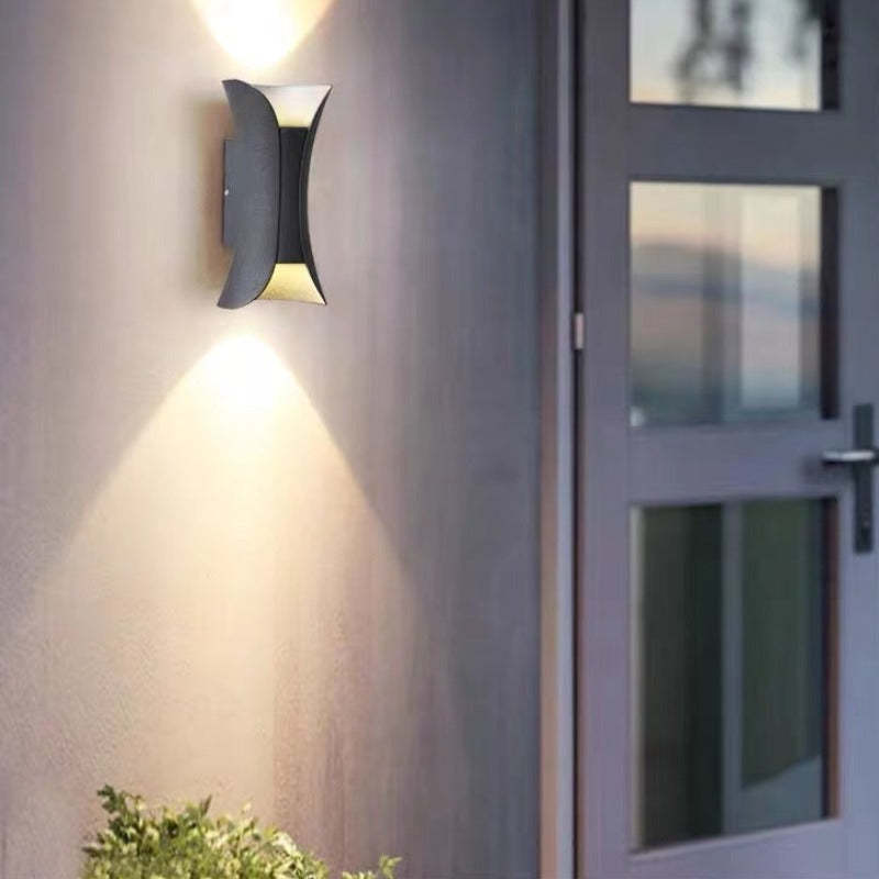 Noxel Curved Outdoor Wall Mounted Led Lamp - Neutral Decor