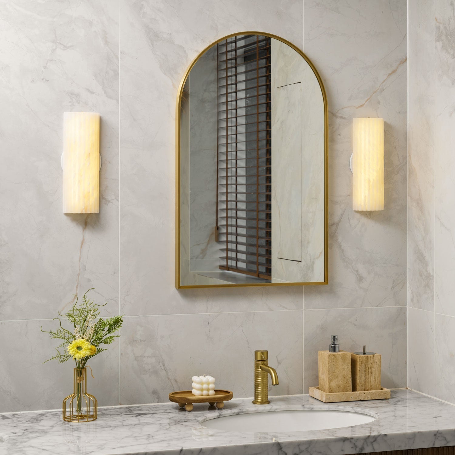 Orcarion Alabaster Wall Lamp - Neutral Decor